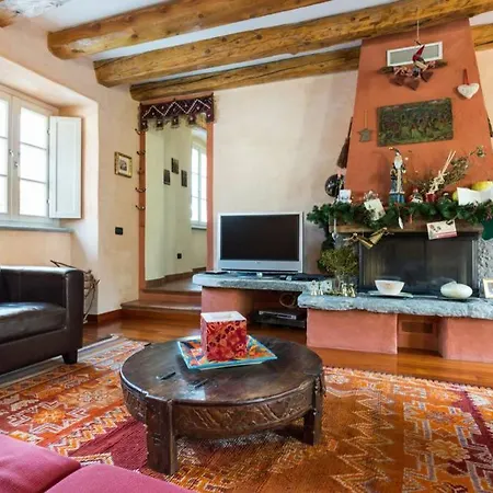 Casa D'epoca Nel Centro Di * Aosta