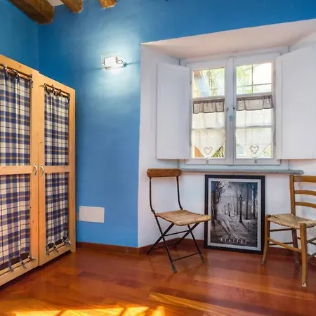 Casa D'epoca Nel Centro Di Aosta