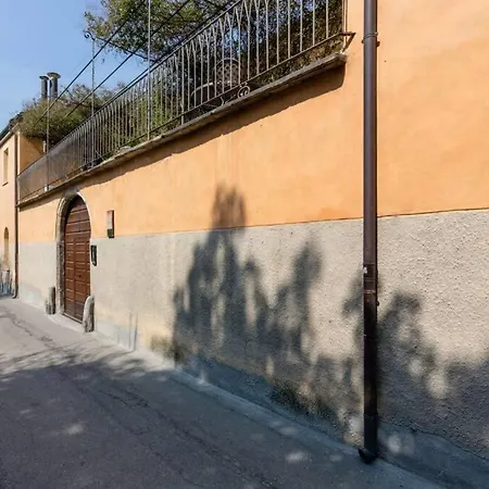Casa D'epoca Nel Centro Di Lägenhet Aosta
